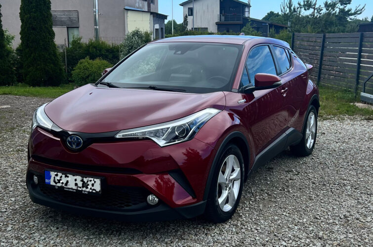 Toyota C-HR Välipesu